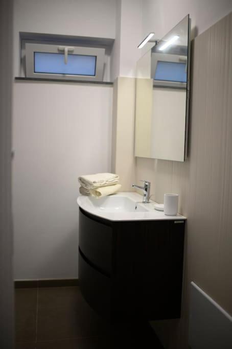 Matilde'S Flat Apartment มิลาซโซ ภายนอก รูปภาพ